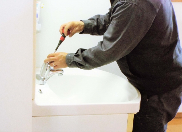 水道管が破裂したら応急処置をして業者に任せよう